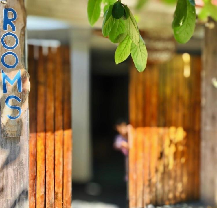 Nethu Freedom Cottage Велігама Екстер'єр фото